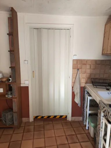 Changement de porte accordéon de salle de bain à Mouthiers-sur-Boëme, Angoulême, Pierre Brico