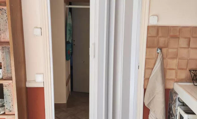 Changement de porte accordéon de salle de bain à Mouthiers-sur-Boëme, Angoulême, Pierre Brico