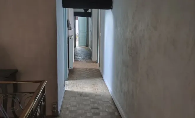 Rénovation d'un couloir avec déplacement et rajout de luminaires, Angoulême, Pierre Brico