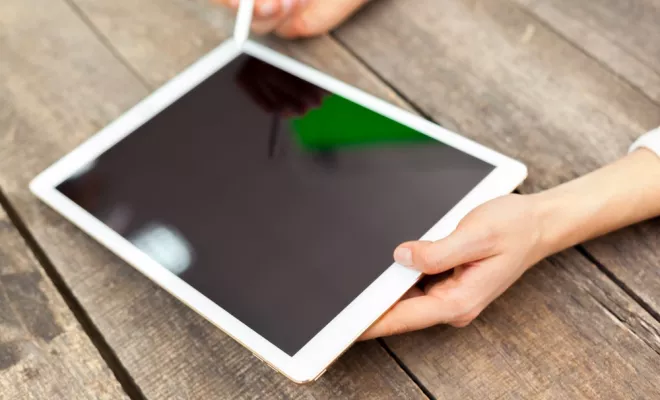 Prise en main d’une tablette, Angoulême, Pierre Brico